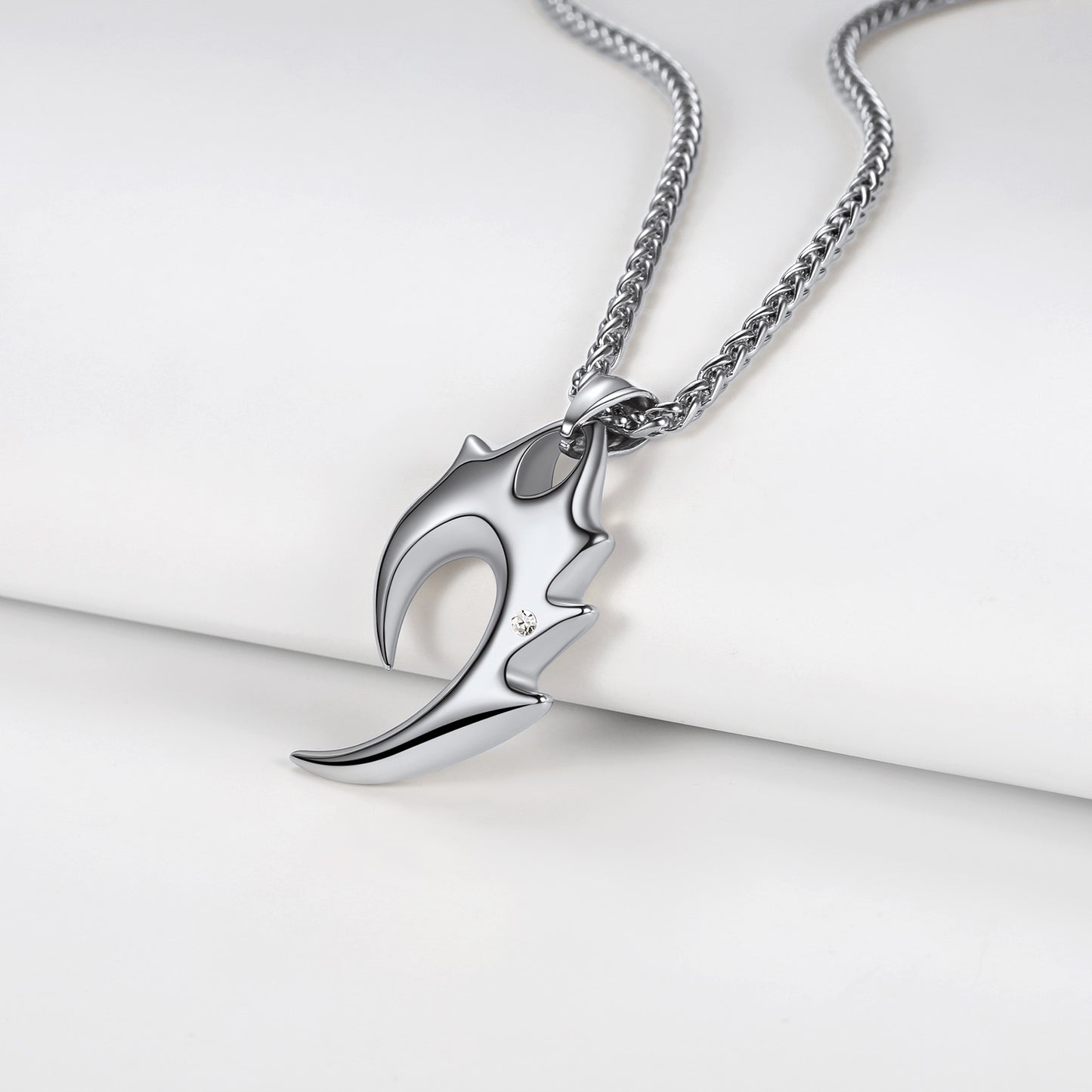Richsteel Flame Wolf Teeth Necklace